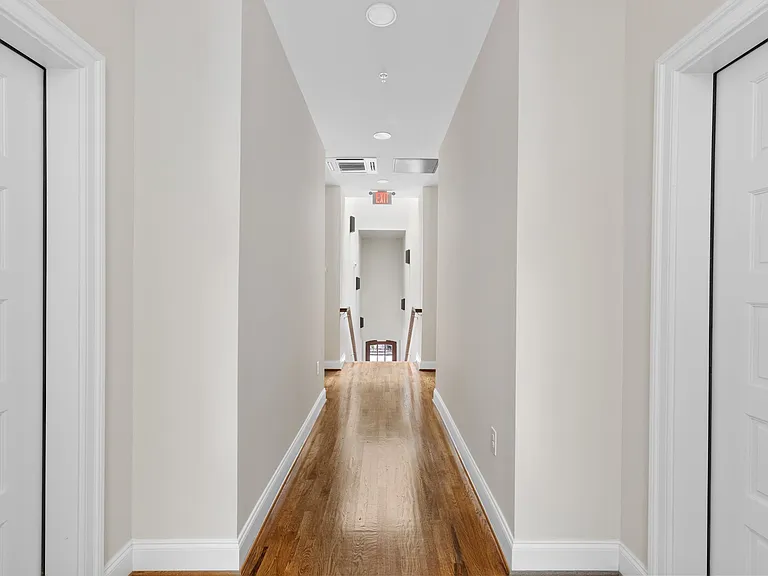 10 S Rowland St #2 — Photo 25