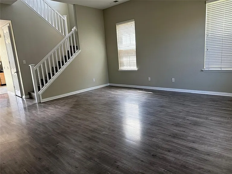 1742 Edmon Way — Photo 8