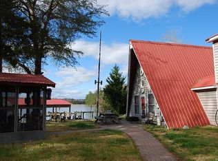 2679 Red Bank Rd, Gloucester, VA 23061