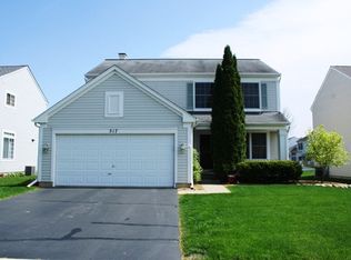 517 Rose Ln, Bartlett, IL