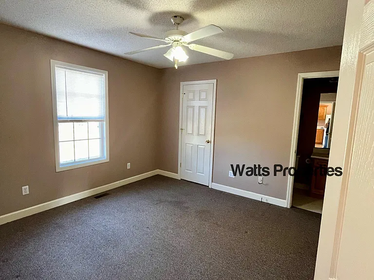 154 14th Ave NW — Photo 11