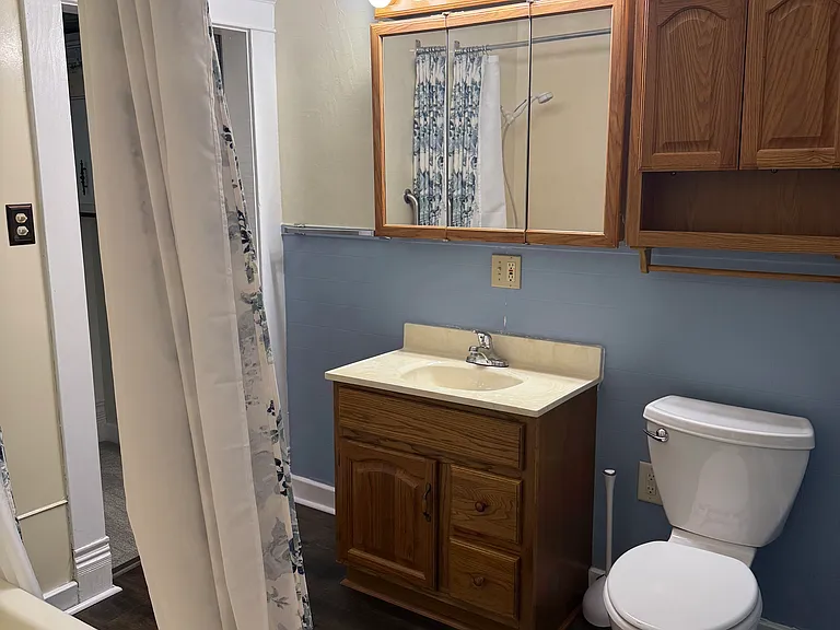 237 Harding Ave — Photo 6