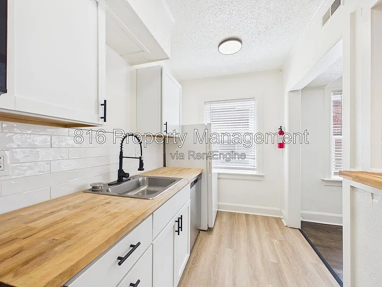 3700 Wyoming St #201 — Photo 8