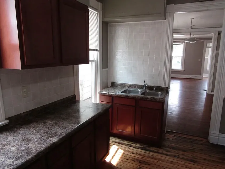 Building Photo - 980 Mount Pleasant St #1