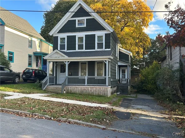10 Lawrence St, Oswego, NY 13126