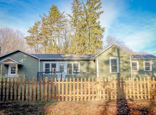 101 Orinsekwa Rd, Valatie, NY 12184