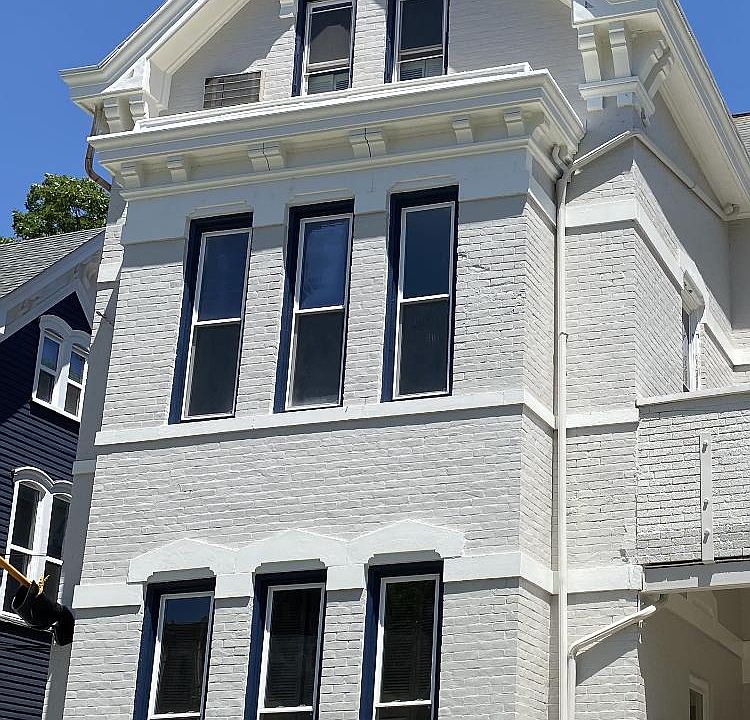 1st image of 2542 Moorman Ave