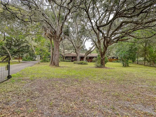 11231 Tenoaks Dr, Hudson, FL 34669