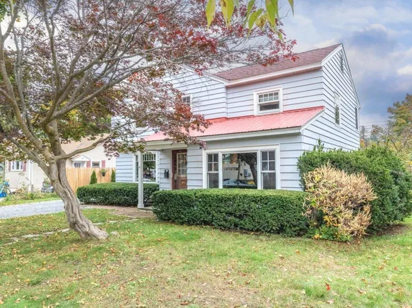 20 Thibault Parkway, Burlington, VT 05401