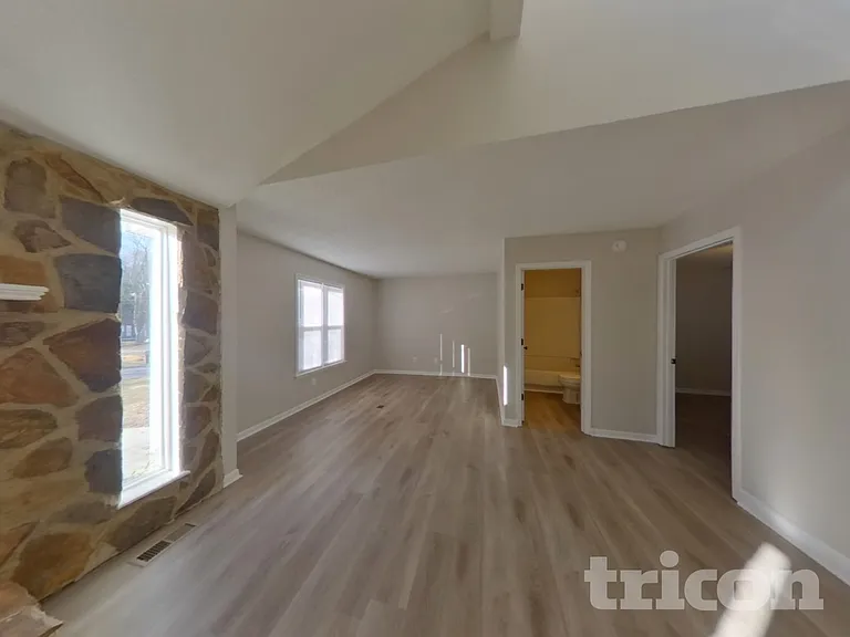 5820 Leatherwood Ln — Photo 3