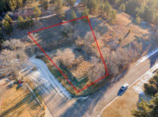 145 N 3rd St, Hot Springs, SD 57747