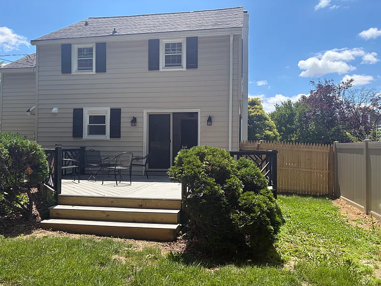 7 Crestwood Pl — Photo 8
