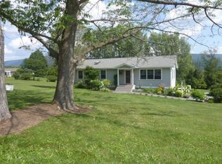 82 Mountainview Dr, Shaftsbury, VT 05262