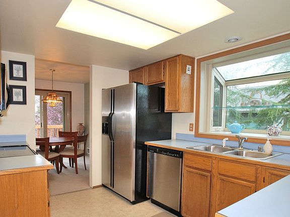 5th image of 15335 75th Ave NE