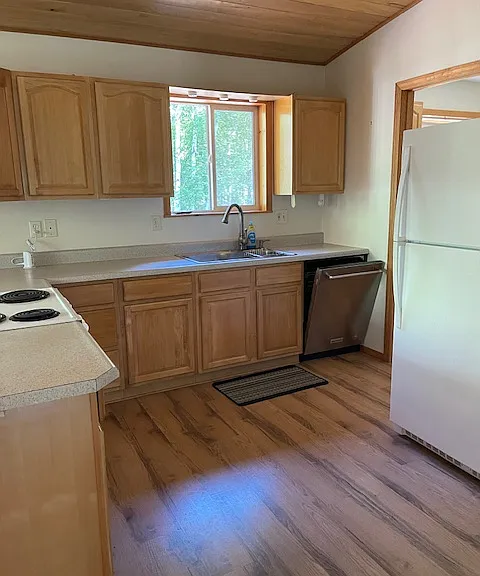 14351 N Lakeshore Dr — Photo 7
