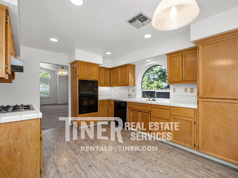 180 Briggs Ranch Dr — Photo 14