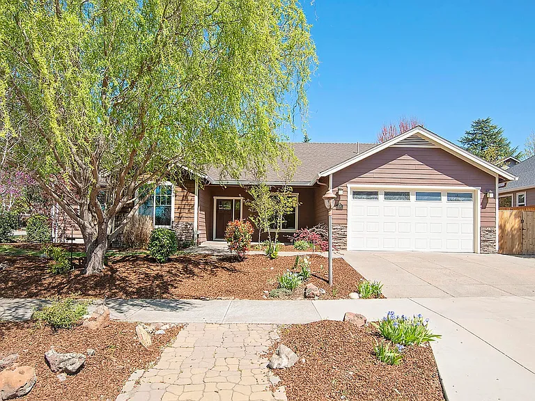 630 Camino Claire St — Photo 1