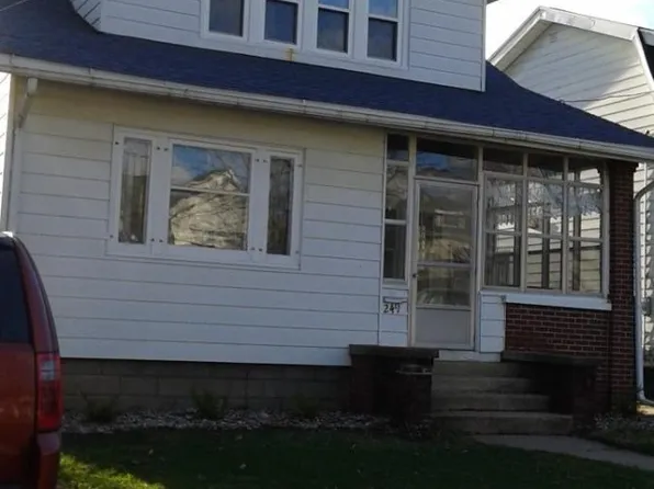 249 Valley Ave SW, Grand Rapids, MI 49504