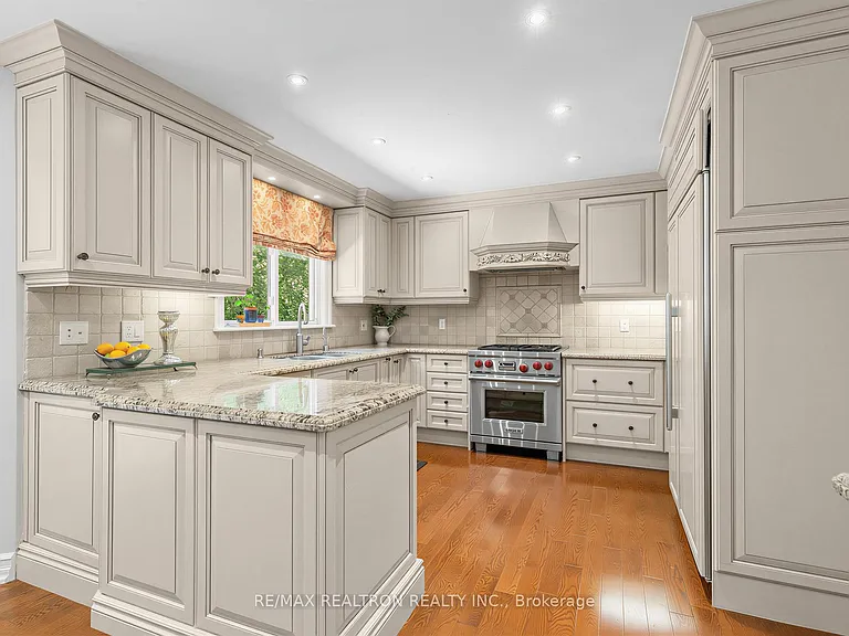 210 Westmount Blvd — Photo 17