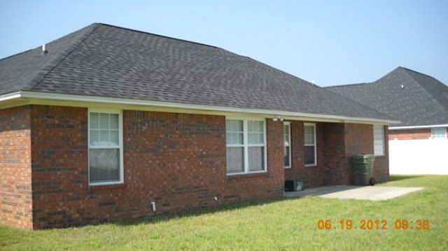 2nd image of 2711 Foxcroft Cir
