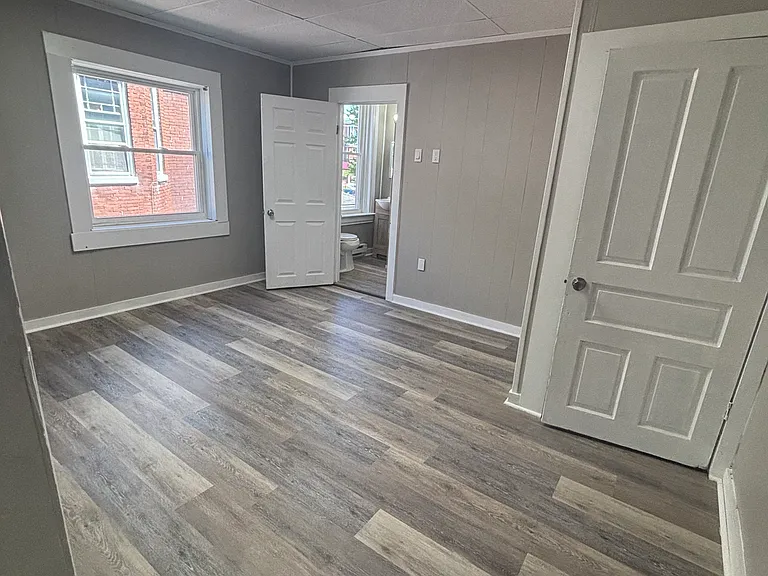 18 Eichelberger St #2 — Photo 3
