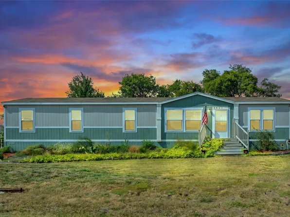 5024 Dove St, Greenville, TX 75401