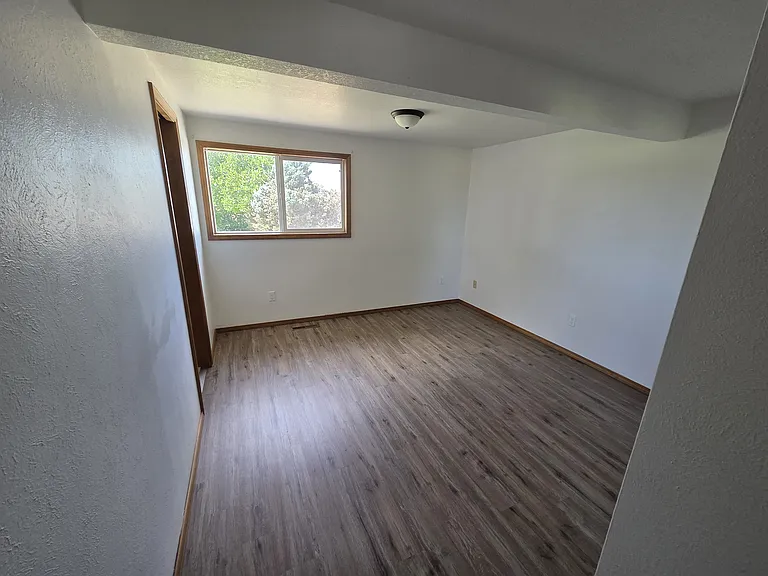 2215 Terrace Dr — Photo 4