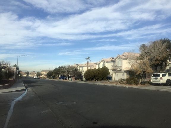 4th image of 7919 Dinsmore Dr
