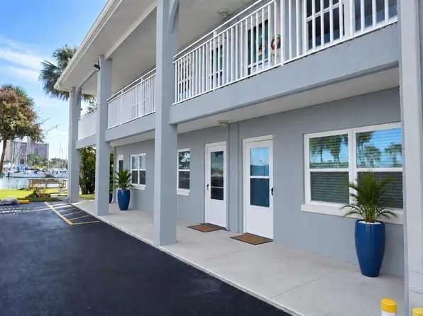 9715 Harrell Ave, Treasure Island, FL