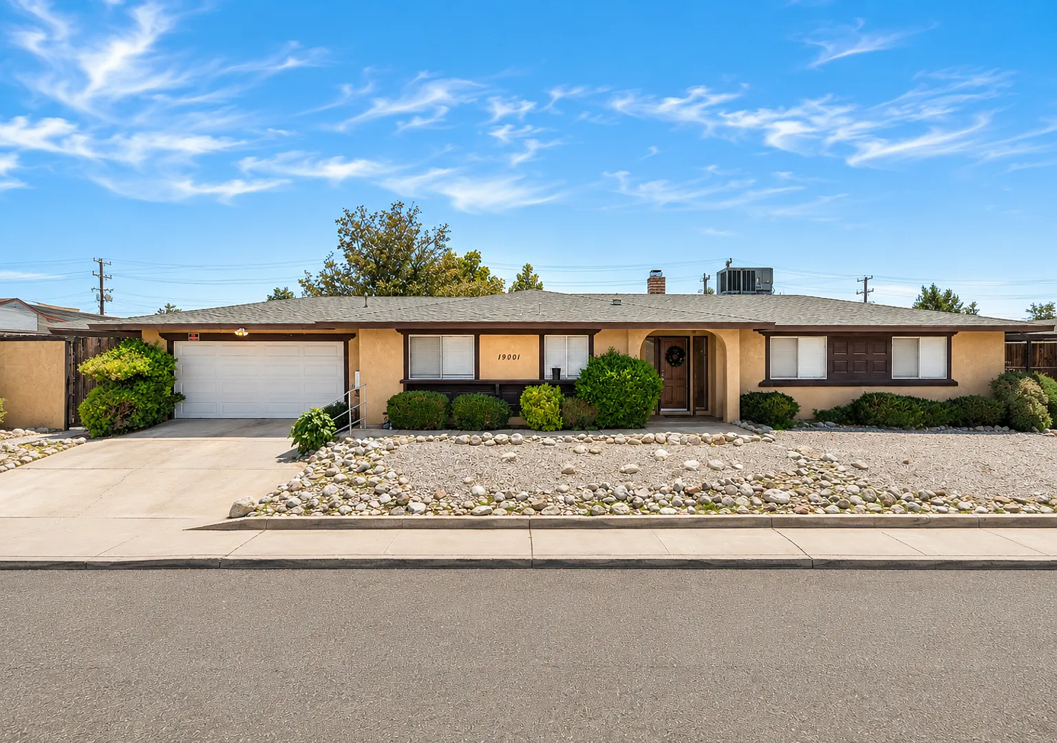 Apple Valley Garden Apartments (Avg) - Gold — Photo 1