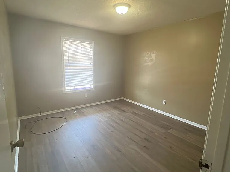 2306 Fasske St #6 — Photo 5
