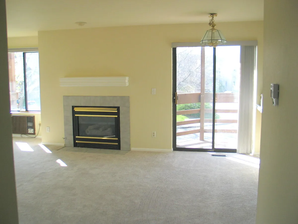 Building Photo - 6106 Habitat Dr #2