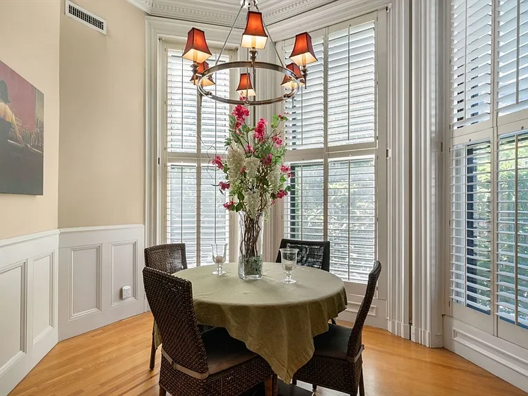 322 Beacon St #3 — Photo 3