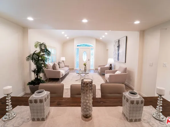 1322 Meadowbrook Ave, Los Angeles, CA 90019