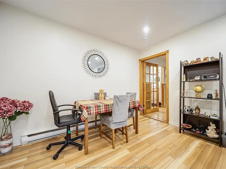 1229 Arncliffe Pl — Photo 12
