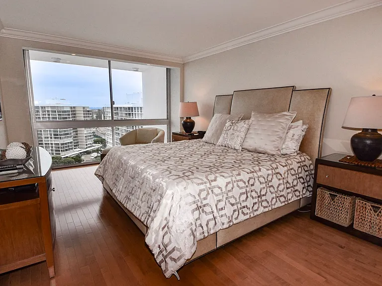 1810 Avenida Del Mundo #1607 — Photo 11