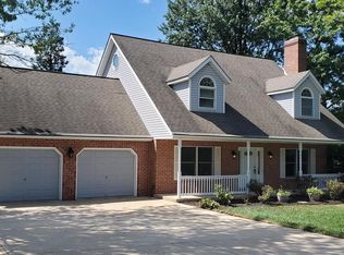 70 Dogwood Ln, Manchester, PA 17345