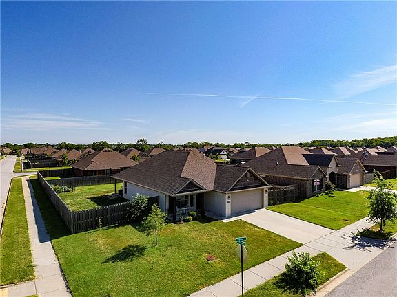 2nd image of 4418 W Divide Dr