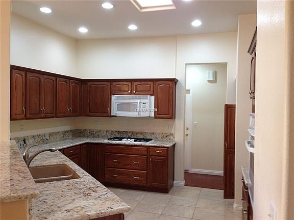 3rd image of 10612 Clarion Ln #0