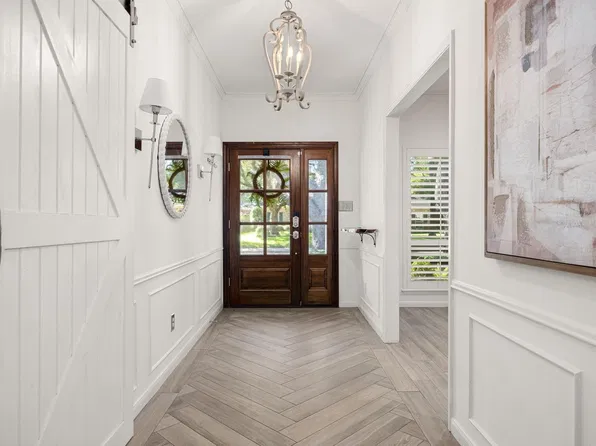 10106 Inwood Dr, Houston, TX 77042
