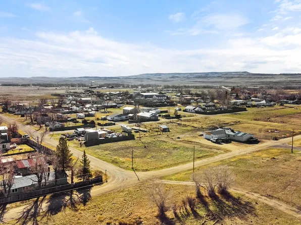 106 Avenue A, Rock River, WY 82083