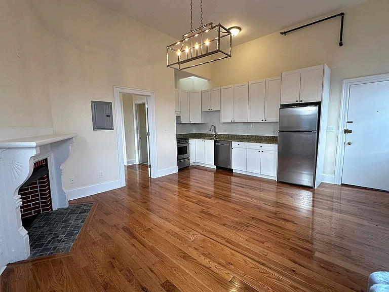 96 Mount Vernon St #51 — Photo 3