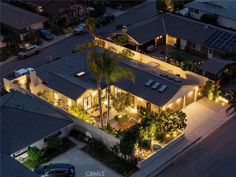 2703 Via Montecito — Photo 48