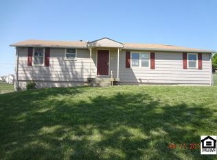 3800 Tonganoxie Rd, Leavenworth, KS 66048
