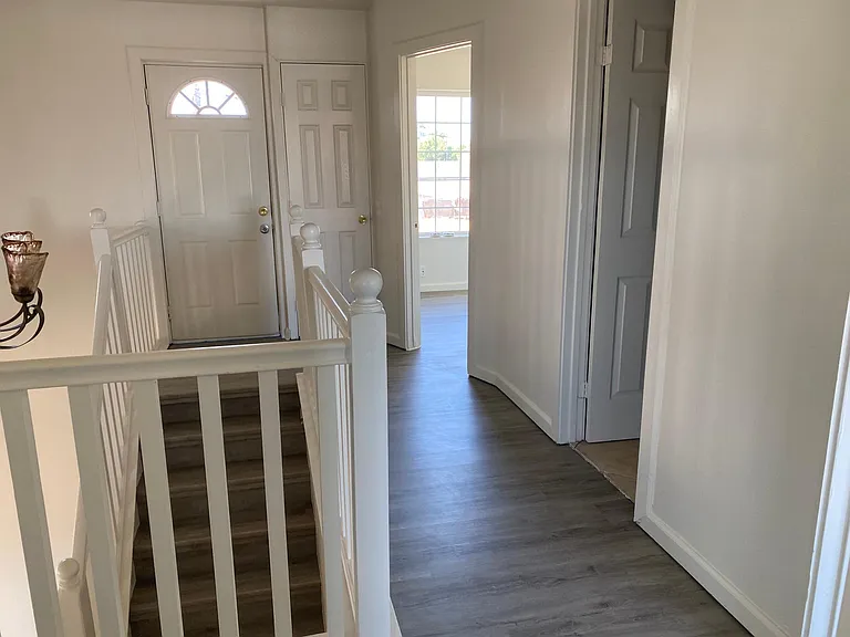 10 Highway Ave — Photo 17