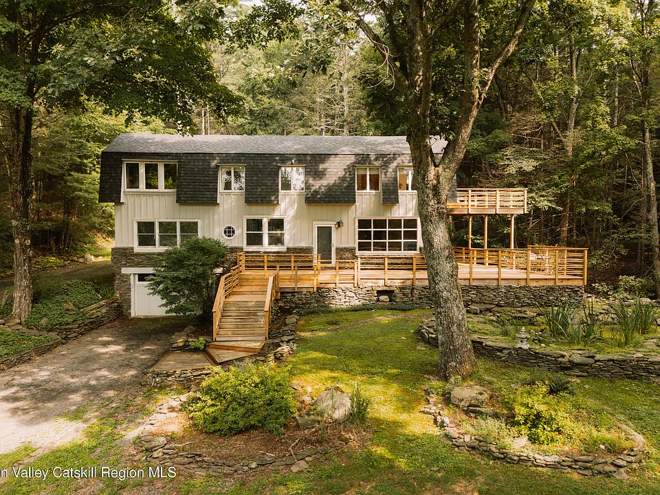 1st image of 54 Shultis Farm Road