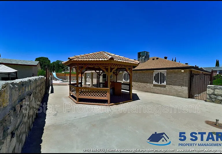 11620 Laura Marie Dr — Photo 41