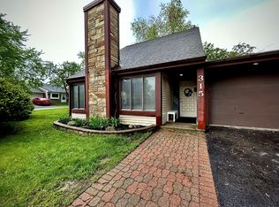 315 Elmwood Rd, Romeoville, IL 60446