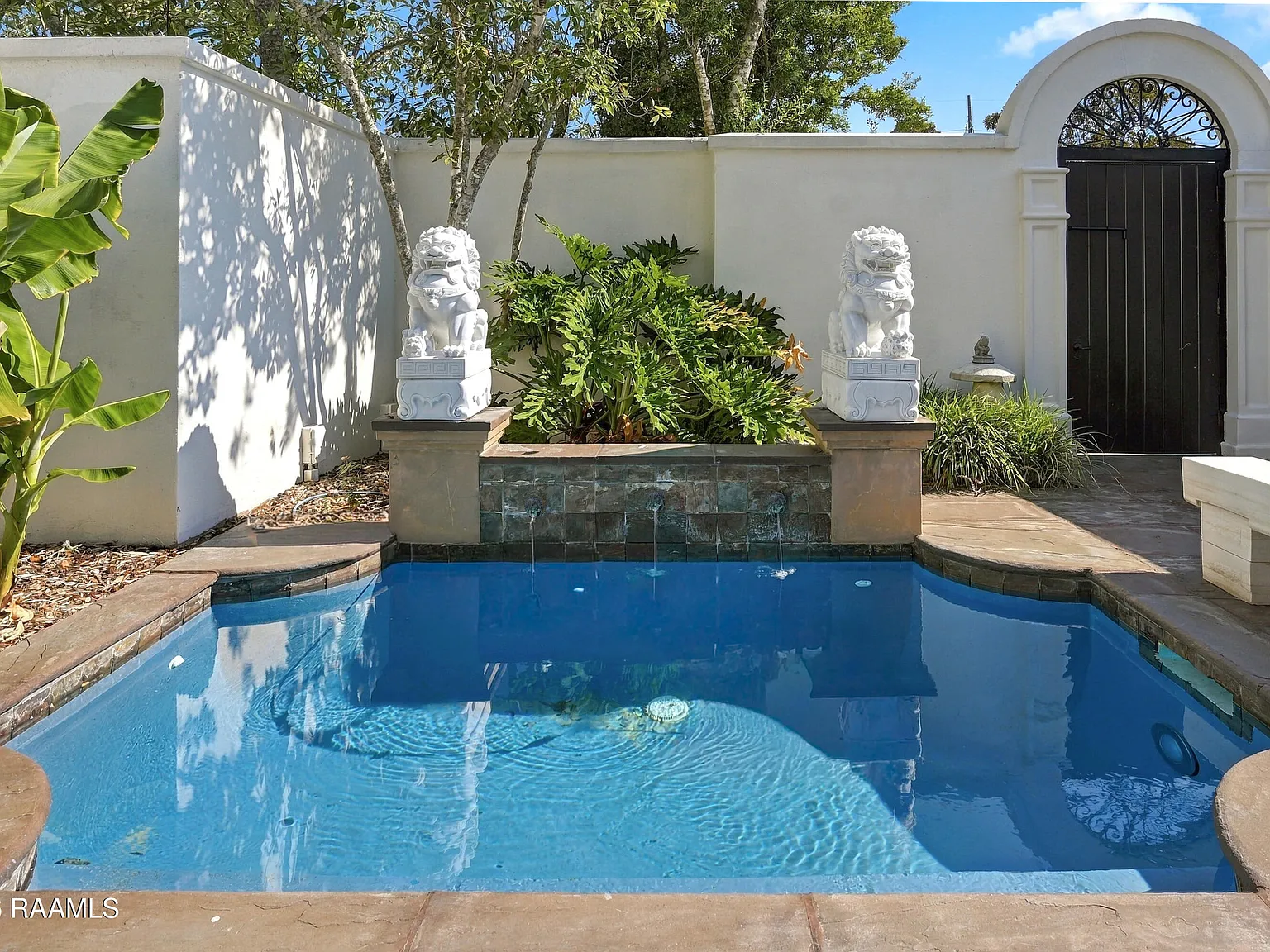 3 bed, 4.5 bath, 5038 sqft, $4,500 — Photo 4