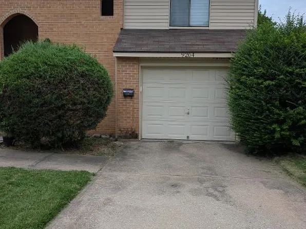 9204 Central St, Kansas City, MO 64114